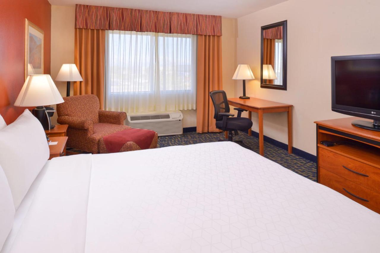 Holiday Inn Express & Suites Alamosa By Ihg Exterior foto