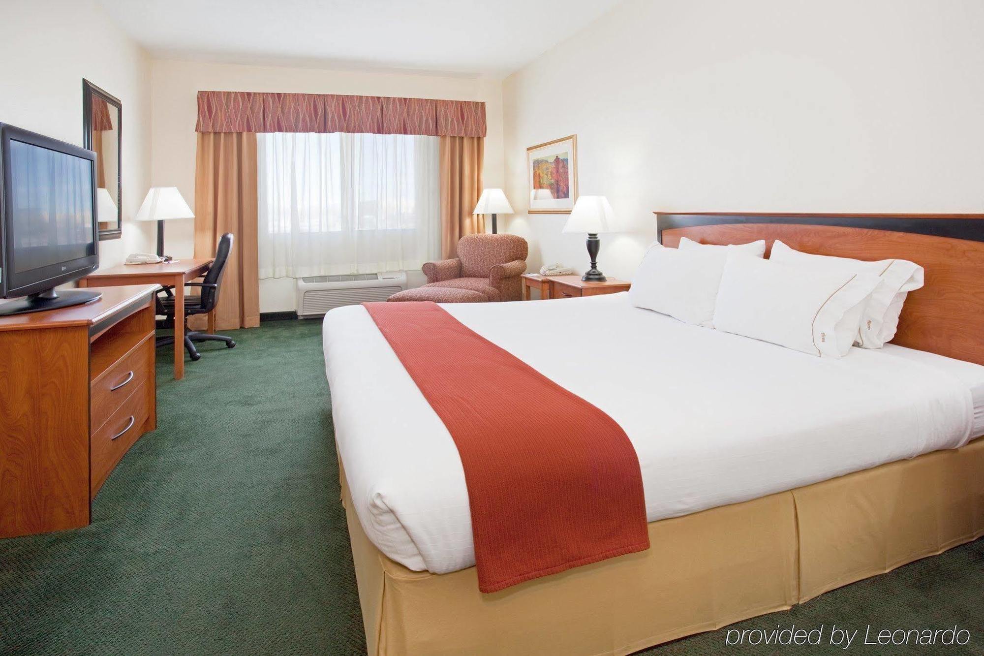 Holiday Inn Express & Suites Alamosa By Ihg Habitación foto